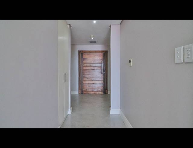 2 BEDROOM APARTMENT FOR SALE IN UMHLANGA RIDGE